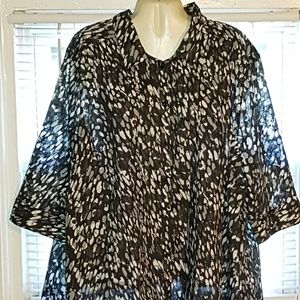 Roaman's Black, Gray and White Button Shirt